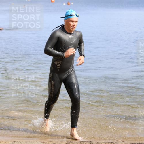 16.06.2024 - 26. Vierlanden-Triathlon Strokosch-Dieckow http://msf.ph/oto/6314202 16.06.2024 09:56:36 Schwimmen 48, 185, 214, 48, 185, 214 meine-sportfotos.de