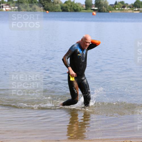 16.06.2024 - 26. Vierlanden-Triathlon Strokosch-Dieckow http://msf.ph/oto/6314264 16.06.2024 09:57:17 Schwimmen 96, 96 meine-sportfotos.de