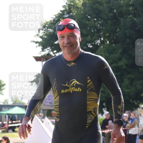 16.06.2024 - 26. Vierlanden-Triathlon Lena Gebhardt http://msf.ph/oto/6314276 16.06.2024 09:40:59 Schwimmen 109, 113, 109, 113 meine-sportfotos.de