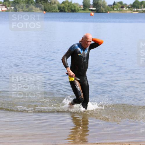 16.06.2024 - 26. Vierlanden-Triathlon Strokosch-Dieckow http://msf.ph/oto/6314277 16.06.2024 09:57:17 Schwimmen 96, 96 meine-sportfotos.de