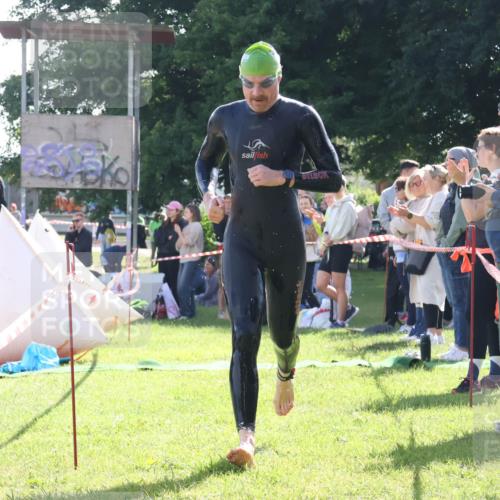 16.06.2024 - 26. Vierlanden-Triathlon Lena Gebhardt http://msf.ph/oto/6314296 16.06.2024 09:41:09 Schwimmen 113, 113 meine-sportfotos.de
