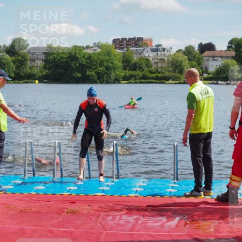 16.06.2024 - 7 Türme Triathlon KatJ http://msf.ph/oto/6314299 16.06.2024 11:20:58 Schwimmen 29, 149, 176, 179, 187, 222, 243, 278 meine-sportfotos.de
