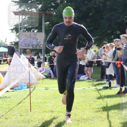 16.06.2024 - 26. Vierlanden-Triathlon Lena Gebhardt http://msf.ph/oto/6314300 16.06.2024 09:41:09 Schwimmen 113, 113 meine-sportfotos.de