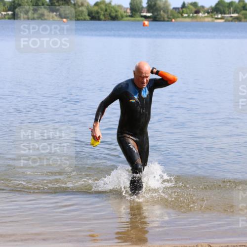 16.06.2024 - 26. Vierlanden-Triathlon Strokosch-Dieckow http://msf.ph/oto/6314308 16.06.2024 09:57:18 Schwimmen 96, 96 meine-sportfotos.de