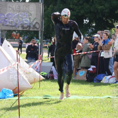 16.06.2024 - 26. Vierlanden-Triathlon Lena Gebhardt http://msf.ph/oto/6314315 16.06.2024 09:41:50 Schwimmen 3, 106, 3, 106 meine-sportfotos.de