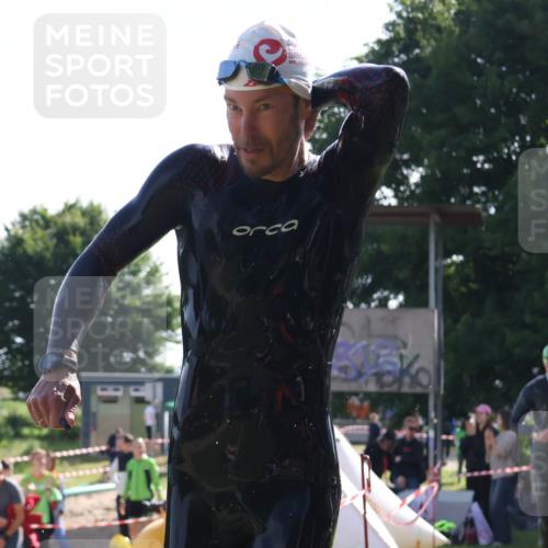 16.06.2024 - 26. Vierlanden-Triathlon Lena Gebhardt http://msf.ph/oto/6314340 16.06.2024 09:41:53 Schwimmen 3, 106, 3, 106 meine-sportfotos.de