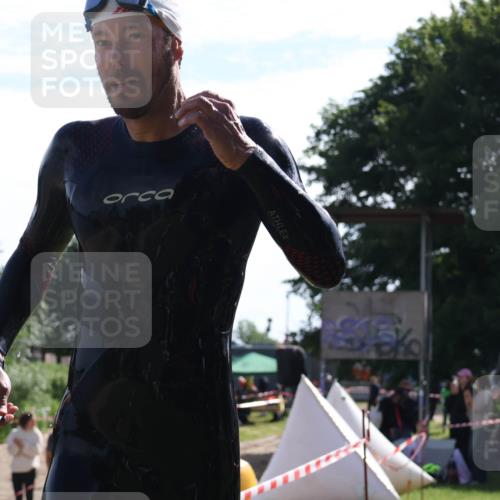 16.06.2024 - 26. Vierlanden-Triathlon Lena Gebhardt http://msf.ph/oto/6314343 16.06.2024 09:41:54 Schwimmen 3, 106, 3, 106 meine-sportfotos.de