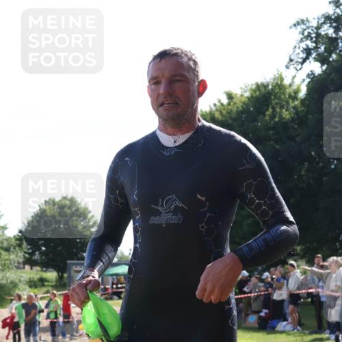 16.06.2024 - 26. Vierlanden-Triathlon Lena Gebhardt http://msf.ph/oto/6314369 16.06.2024 09:41:58 Schwimmen 3, 3 meine-sportfotos.de