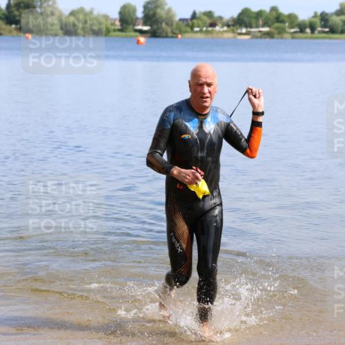 16.06.2024 - 26. Vierlanden-Triathlon Strokosch-Dieckow http://msf.ph/oto/6314381 16.06.2024 09:57:19 Schwimmen 96, 96 meine-sportfotos.de