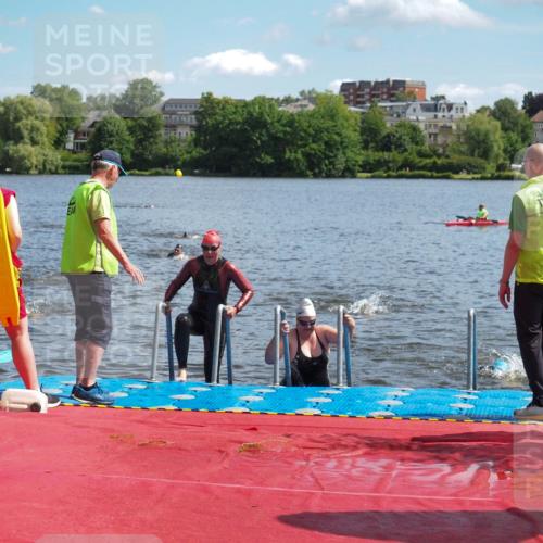 16.06.2024 - 7 Türme Triathlon KatJ http://msf.ph/oto/6314383 16.06.2024 11:21:12 Schwimmen 29, 149, 187, 239, 243, 278 meine-sportfotos.de