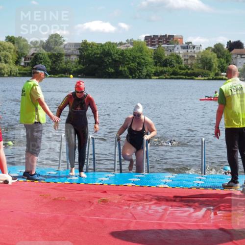 16.06.2024 - 7 Türme Triathlon KatJ http://msf.ph/oto/6314418 16.06.2024 11:21:15 Schwimmen 29, 149, 187, 234, 239, 278 meine-sportfotos.de
