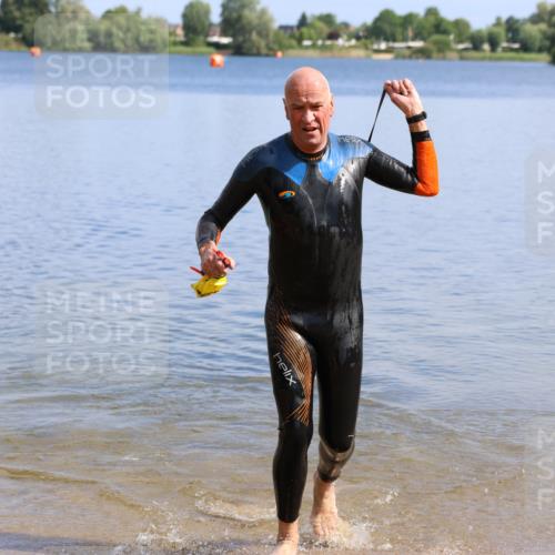16.06.2024 - 26. Vierlanden-Triathlon Strokosch-Dieckow http://msf.ph/oto/6314419 16.06.2024 09:57:20 Schwimmen 96, 96 meine-sportfotos.de