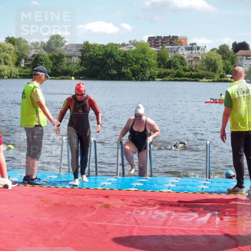 16.06.2024 - 7 Türme Triathlon KatJ http://msf.ph/oto/6314422 16.06.2024 11:21:15 Schwimmen 29, 149, 187, 234, 239, 278 meine-sportfotos.de
