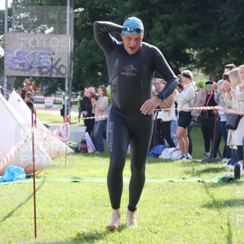 16.06.2024 - 26. Vierlanden-Triathlon Lena Gebhardt http://msf.ph/oto/6314431 16.06.2024 09:42:29 Schwimmen 65, 145, 166, 177, 180, 65, 145, 166, 177, 180 meine-sportfotos.de