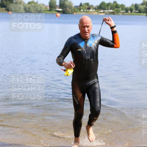 16.06.2024 - 26. Vierlanden-Triathlon Strokosch-Dieckow http://msf.ph/oto/6314432 16.06.2024 09:57:20 Schwimmen 96, 96 meine-sportfotos.de
