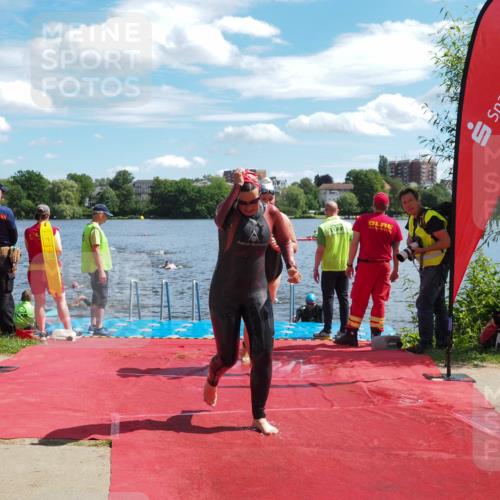 16.06.2024 - 7 Türme Triathlon KatJ http://msf.ph/oto/6314465 16.06.2024 11:21:19 Schwimmen 29, 149, 187, 234, 239, 278 meine-sportfotos.de