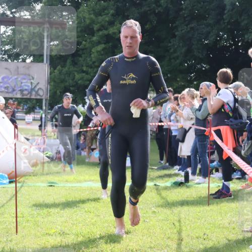 16.06.2024 - 26. Vierlanden-Triathlon Lena Gebhardt http://msf.ph/oto/6314467 16.06.2024 09:42:37 Schwimmen 65, 114, 166, 180, 65, 114, 166, 180 meine-sportfotos.de