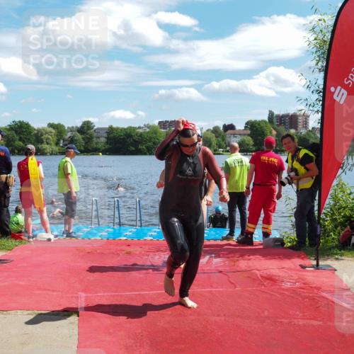 16.06.2024 - 7 Türme Triathlon KatJ http://msf.ph/oto/6314469 16.06.2024 11:21:19 Schwimmen 29, 149, 187, 234, 239, 278 meine-sportfotos.de