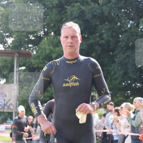 16.06.2024 - 26. Vierlanden-Triathlon Lena Gebhardt http://msf.ph/oto/6314470 16.06.2024 09:42:37 Schwimmen 65, 114, 166, 180, 65, 114, 166, 180 meine-sportfotos.de