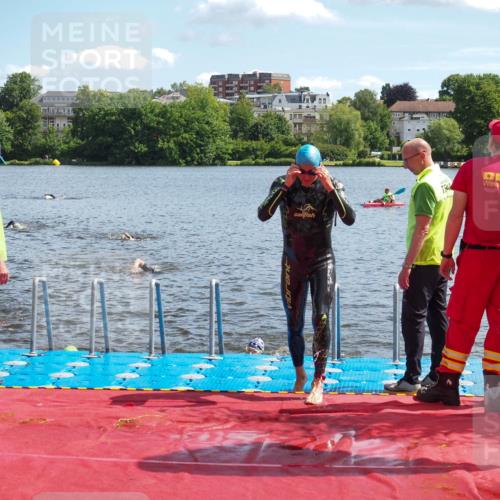 16.06.2024 - 7 Türme Triathlon KatJ http://msf.ph/oto/6314475 16.06.2024 11:21:24 Schwimmen 18, 149, 187, 234, 239, 278 meine-sportfotos.de