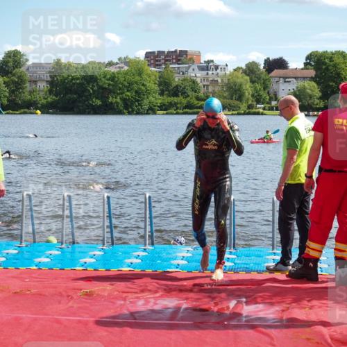 16.06.2024 - 7 Türme Triathlon KatJ http://msf.ph/oto/6314479 16.06.2024 11:21:25 Schwimmen 18, 149, 187, 234, 239, 278 meine-sportfotos.de