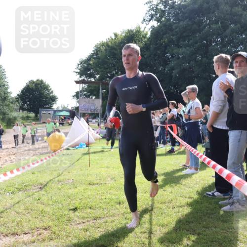16.06.2024 - 26. Vierlanden-Triathlon Lena Gebhardt http://msf.ph/oto/6314481 16.06.2024 09:42:39 Schwimmen 65, 114, 129, 166, 180, 65, 114, 129, 166, 180 meine-sportfotos.de