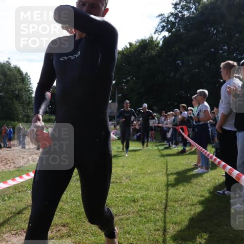 16.06.2024 - 26. Vierlanden-Triathlon Lena Gebhardt http://msf.ph/oto/6314488 16.06.2024 09:42:40 Schwimmen 65, 82, 114, 129, 166, 180, 65, 82, 114, 129, 166, 180 meine-sportfotos.de