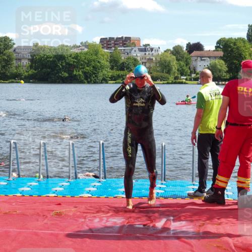 16.06.2024 - 7 Türme Triathlon KatJ http://msf.ph/oto/6314489 16.06.2024 11:21:25 Schwimmen 18, 149, 187, 234, 239, 278 meine-sportfotos.de