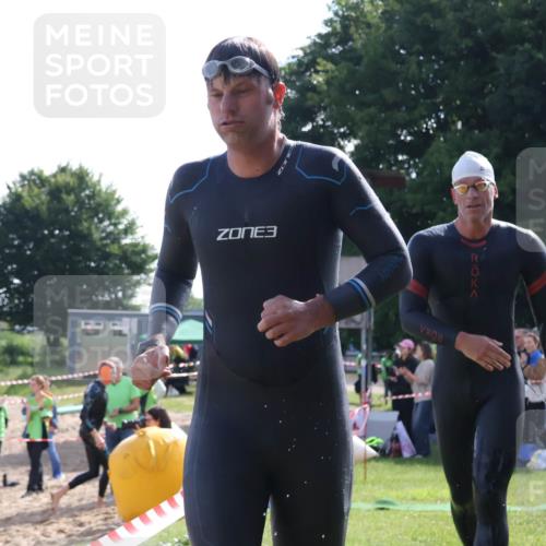 16.06.2024 - 26. Vierlanden-Triathlon Lena Gebhardt http://msf.ph/oto/6314507 16.06.2024 09:42:42 Schwimmen 65, 82, 114, 129, 166, 65, 82, 114, 129, 166 meine-sportfotos.de