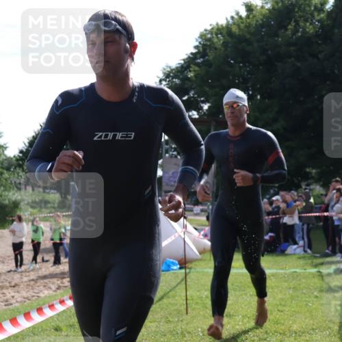 16.06.2024 - 26. Vierlanden-Triathlon Lena Gebhardt http://msf.ph/oto/6314512 16.06.2024 09:42:43 Schwimmen 82, 114, 129, 166, 82, 114, 129, 166 meine-sportfotos.de