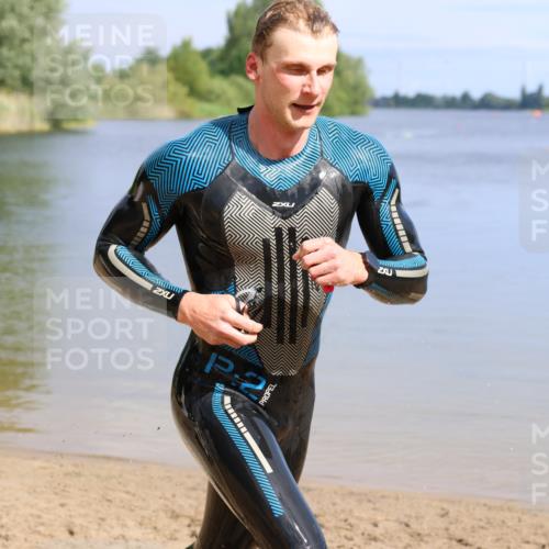 16.06.2024 - 26. Vierlanden-Triathlon Strokosch-Dieckow http://msf.ph/oto/6314542 16.06.2024 09:57:53 Schwimmen 50, 208, 50, 208 meine-sportfotos.de