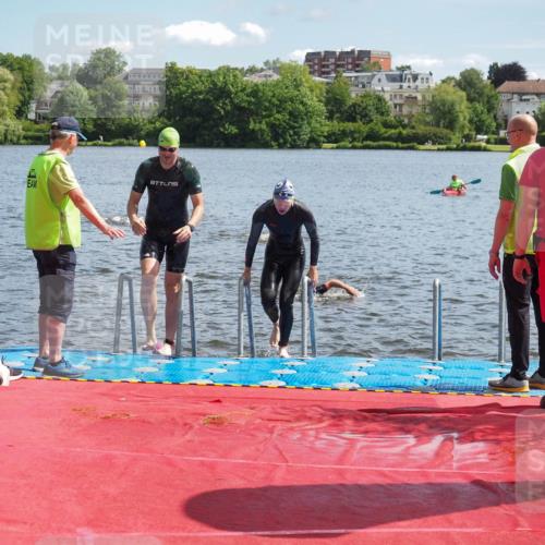 16.06.2024 - 7 Türme Triathlon KatJ http://msf.ph/oto/6314559 16.06.2024 11:21:32 Schwimmen 18, 162, 187, 234, 239, 278 meine-sportfotos.de