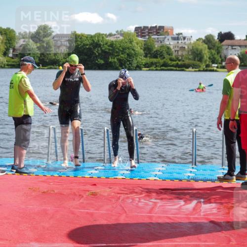 16.06.2024 - 7 Türme Triathlon KatJ http://msf.ph/oto/6314570 16.06.2024 11:21:33 Schwimmen 18, 162, 187, 234, 239, 278 meine-sportfotos.de