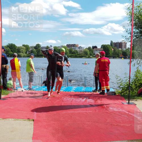 16.06.2024 - 7 Türme Triathlon KatJ http://msf.ph/oto/6314590 16.06.2024 11:21:35 Schwimmen 18, 162, 187, 234, 239, 278 meine-sportfotos.de