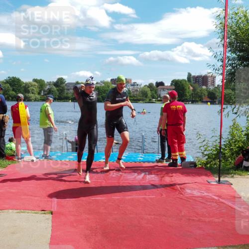 16.06.2024 - 7 Türme Triathlon KatJ http://msf.ph/oto/6314599 16.06.2024 11:21:35 Schwimmen 18, 162, 187, 234, 239, 278 meine-sportfotos.de