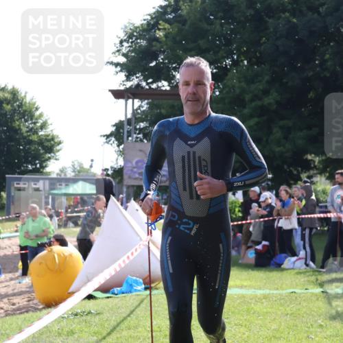 16.06.2024 - 26. Vierlanden-Triathlon Lena Gebhardt http://msf.ph/oto/6314612 16.06.2024 09:43:12 Schwimmen 10, 23, 47, 60, 10, 23, 47, 60 meine-sportfotos.de