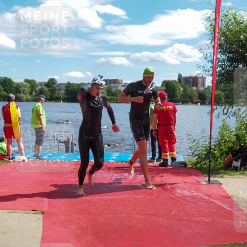 16.06.2024 - 7 Türme Triathlon KatJ http://msf.ph/oto/6314613 16.06.2024 11:21:36 Schwimmen 18, 162, 187, 234, 239, 278 meine-sportfotos.de