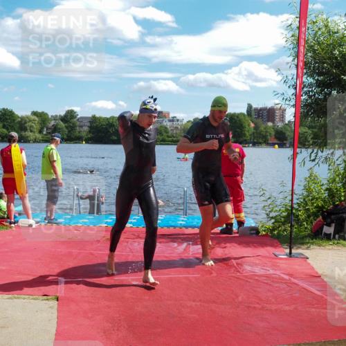 16.06.2024 - 7 Türme Triathlon KatJ http://msf.ph/oto/6314617 16.06.2024 11:21:36 Schwimmen 18, 162, 187, 234, 239, 278 meine-sportfotos.de