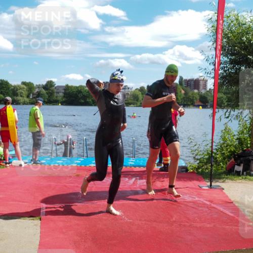 16.06.2024 - 7 Türme Triathlon KatJ http://msf.ph/oto/6314619 16.06.2024 11:21:36 Schwimmen 18, 162, 187, 234, 239, 278 meine-sportfotos.de