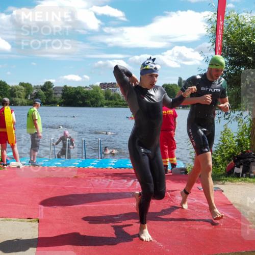 16.06.2024 - 7 Türme Triathlon KatJ http://msf.ph/oto/6314630 16.06.2024 11:21:36 Schwimmen 18, 162, 187, 234, 239, 278 meine-sportfotos.de
