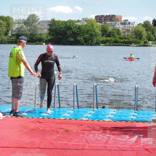 16.06.2024 - 7 Türme Triathlon KatJ http://msf.ph/oto/6314650 16.06.2024 11:21:39 Schwimmen 18, 162, 187, 234, 239, 278 meine-sportfotos.de