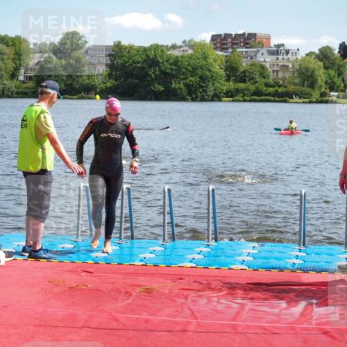 16.06.2024 - 7 Türme Triathlon KatJ http://msf.ph/oto/6314652 16.06.2024 11:21:39 Schwimmen 18, 162, 187, 234, 239, 278 meine-sportfotos.de