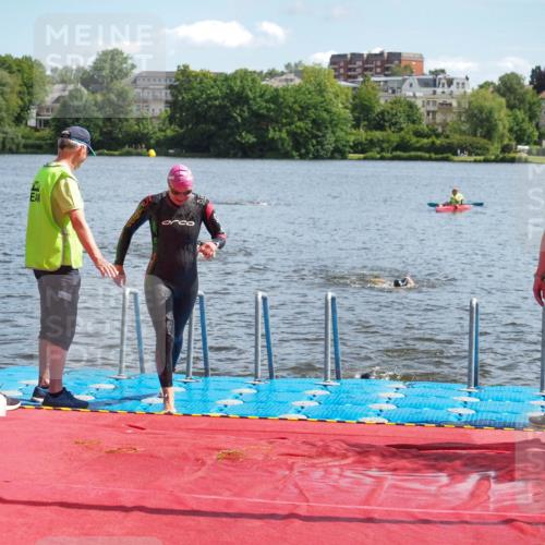 16.06.2024 - 7 Türme Triathlon KatJ http://msf.ph/oto/6314659 16.06.2024 11:21:40 Schwimmen 18, 162, 187, 234, 239, 278 meine-sportfotos.de