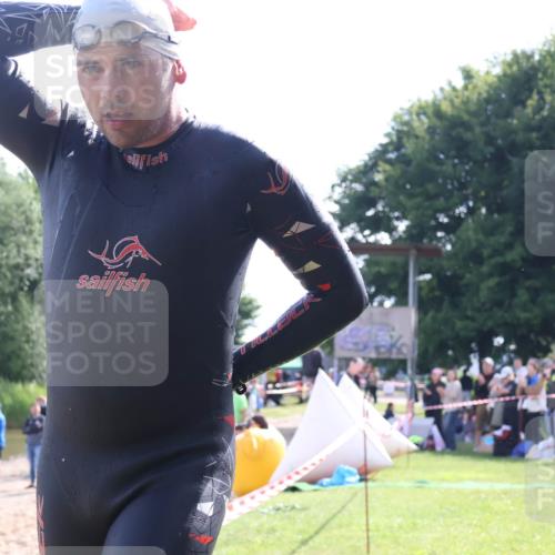 16.06.2024 - 26. Vierlanden-Triathlon Lena Gebhardt http://msf.ph/oto/6314671 16.06.2024 09:43:24 Schwimmen 10, 47, 55, 134, 10, 47, 55, 134 meine-sportfotos.de