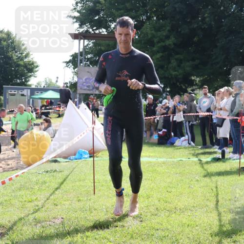 16.06.2024 - 26. Vierlanden-Triathlon Lena Gebhardt http://msf.ph/oto/6314684 16.06.2024 09:43:30 Schwimmen 55, 134, 55, 134 meine-sportfotos.de