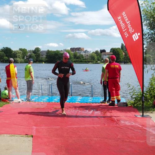 16.06.2024 - 7 Türme Triathlon KatJ http://msf.ph/oto/6314687 16.06.2024 11:21:42 Schwimmen 18, 162, 187, 234, 239, 278 meine-sportfotos.de