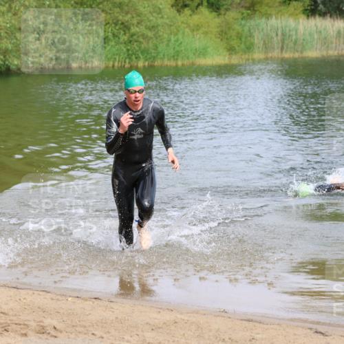 16.06.2024 - 26. Vierlanden-Triathlon Strokosch-Dieckow http://msf.ph/oto/6314693 16.06.2024 09:59:46 Schwimmen 201, 204, 201, 204 meine-sportfotos.de