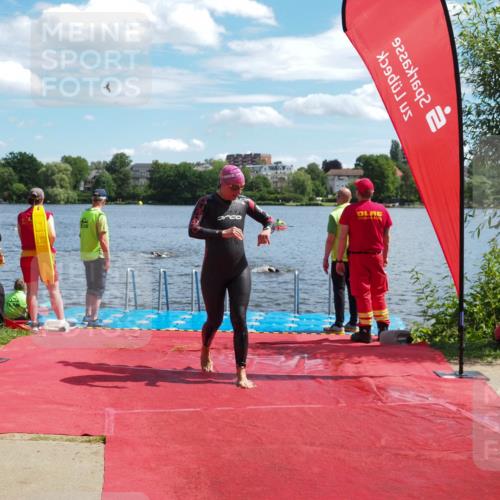 16.06.2024 - 7 Türme Triathlon KatJ http://msf.ph/oto/6314698 16.06.2024 11:21:43 Schwimmen 18, 162, 187, 234, 239, 278 meine-sportfotos.de