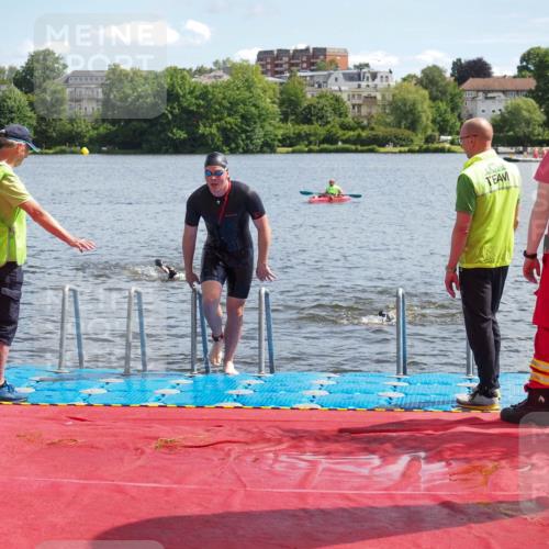 16.06.2024 - 7 Türme Triathlon KatJ http://msf.ph/oto/6314714 16.06.2024 11:21:49 Schwimmen 18, 162, 234, 239 meine-sportfotos.de