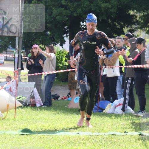 16.06.2024 - 26. Vierlanden-Triathlon Lena Gebhardt http://msf.ph/oto/6314746 16.06.2024 09:44:07 Schwimmen 12, 13, 21, 29, 12, 13, 21, 29 meine-sportfotos.de